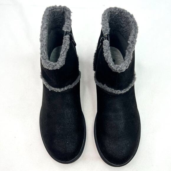 Cloudsteppers by Clarks Black Short Winter Boots 7 - Picture 3 of 11